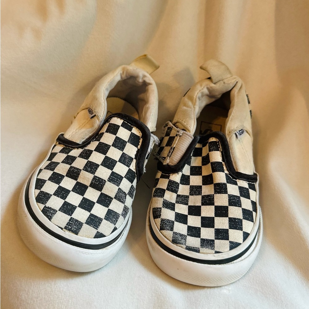 Classic Checkerboard Toddler Vans